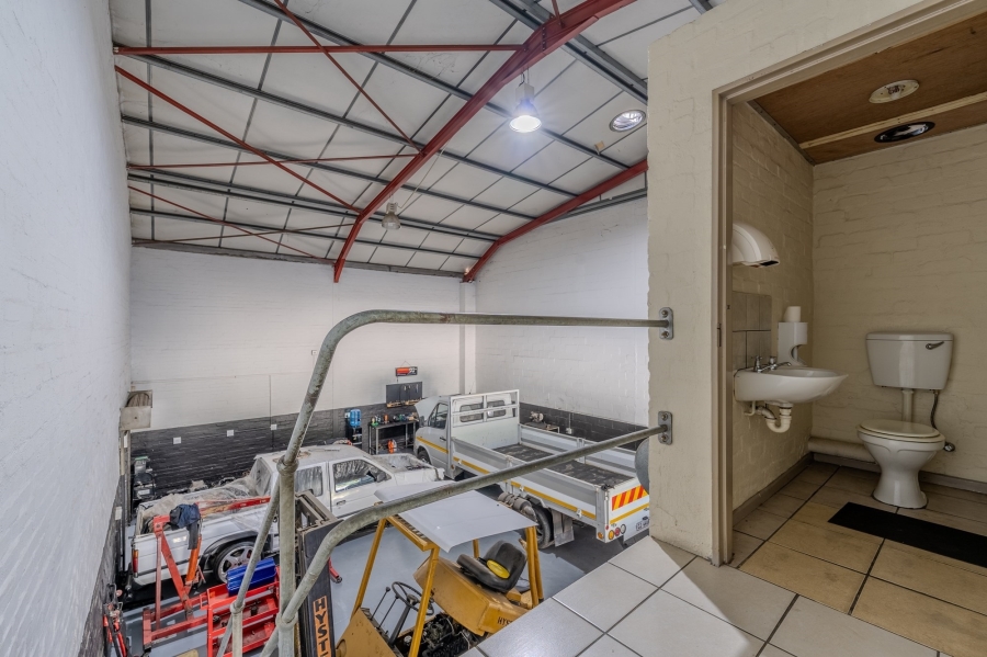 Commercial Property for Sale in Dal Josafat Western Cape